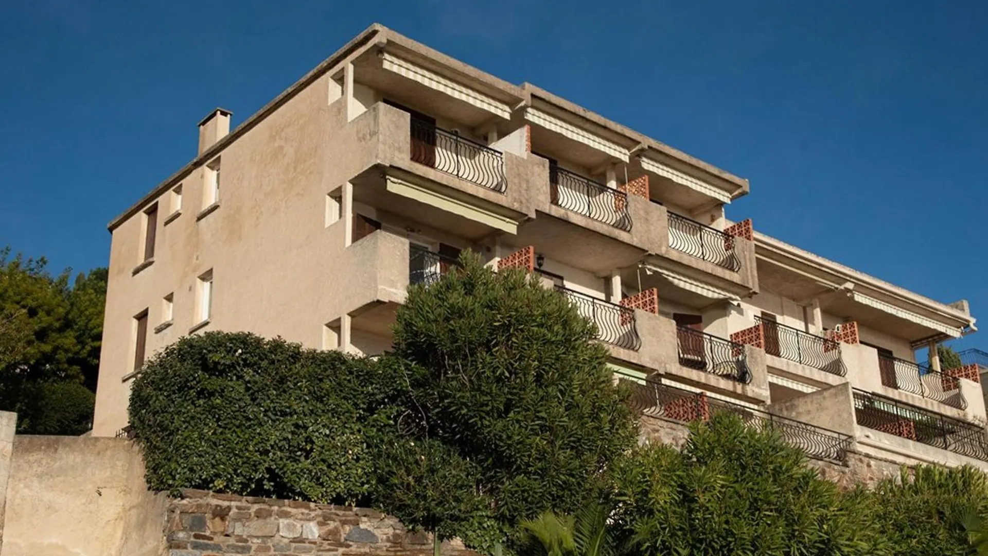 Apartment Beau T2 Avec Terrasse Vue Mer, Proche Plage, St Clair, Park, Animaux Acceptes, 3* - Fr-1-803-14 Le Lavandou France