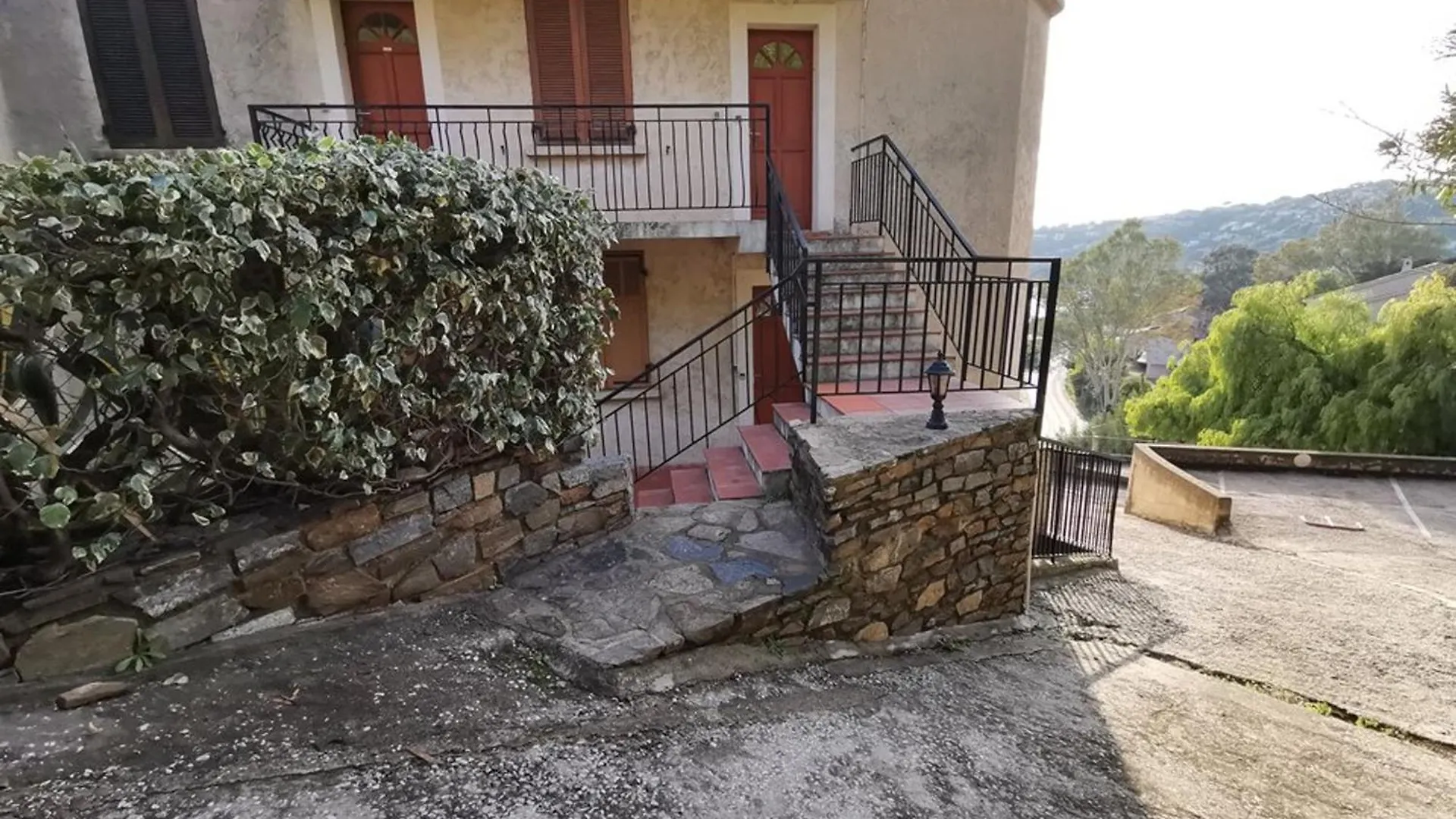 Apartment Beau T2 Avec Terrasse Vue Mer, Proche Plage, St Clair, Park, Animaux Acceptes, 3* - Fr-1-803-14 Le Lavandou